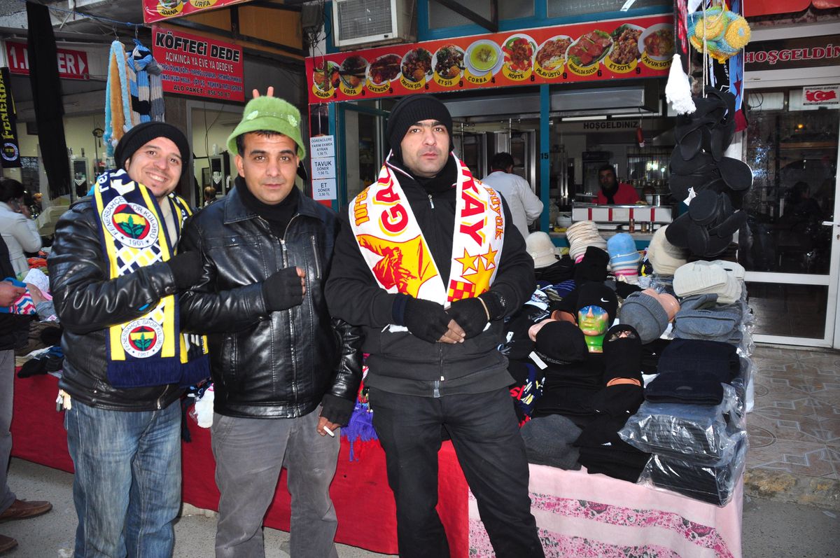 Soğuk Havalar Atkı ve Bere Satışlarını Arttırdı