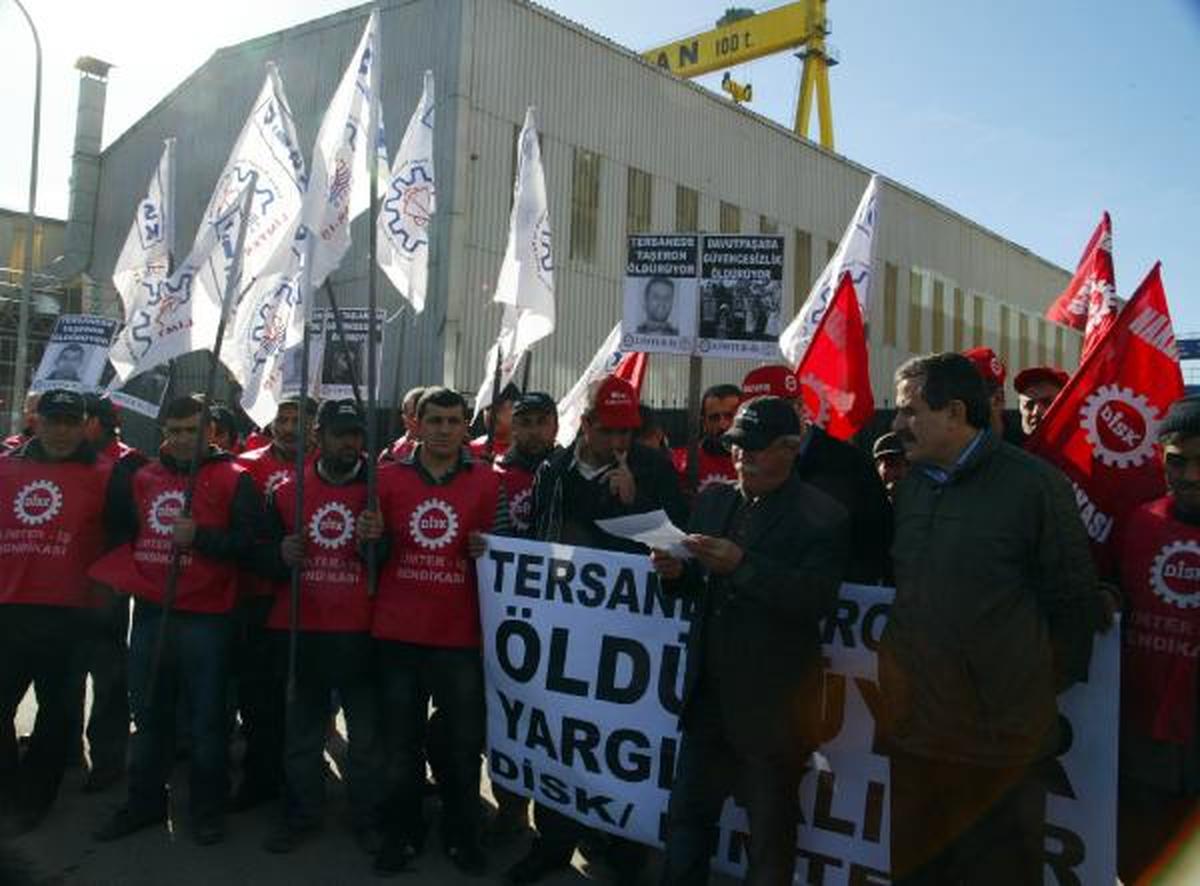 Tersanedeki Filika Kazasında Çıkan Karar Protesto Edildi