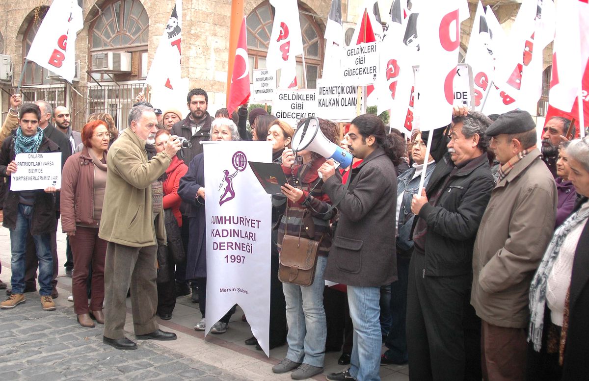 Tgb\'den "Patrıot" Protestosu