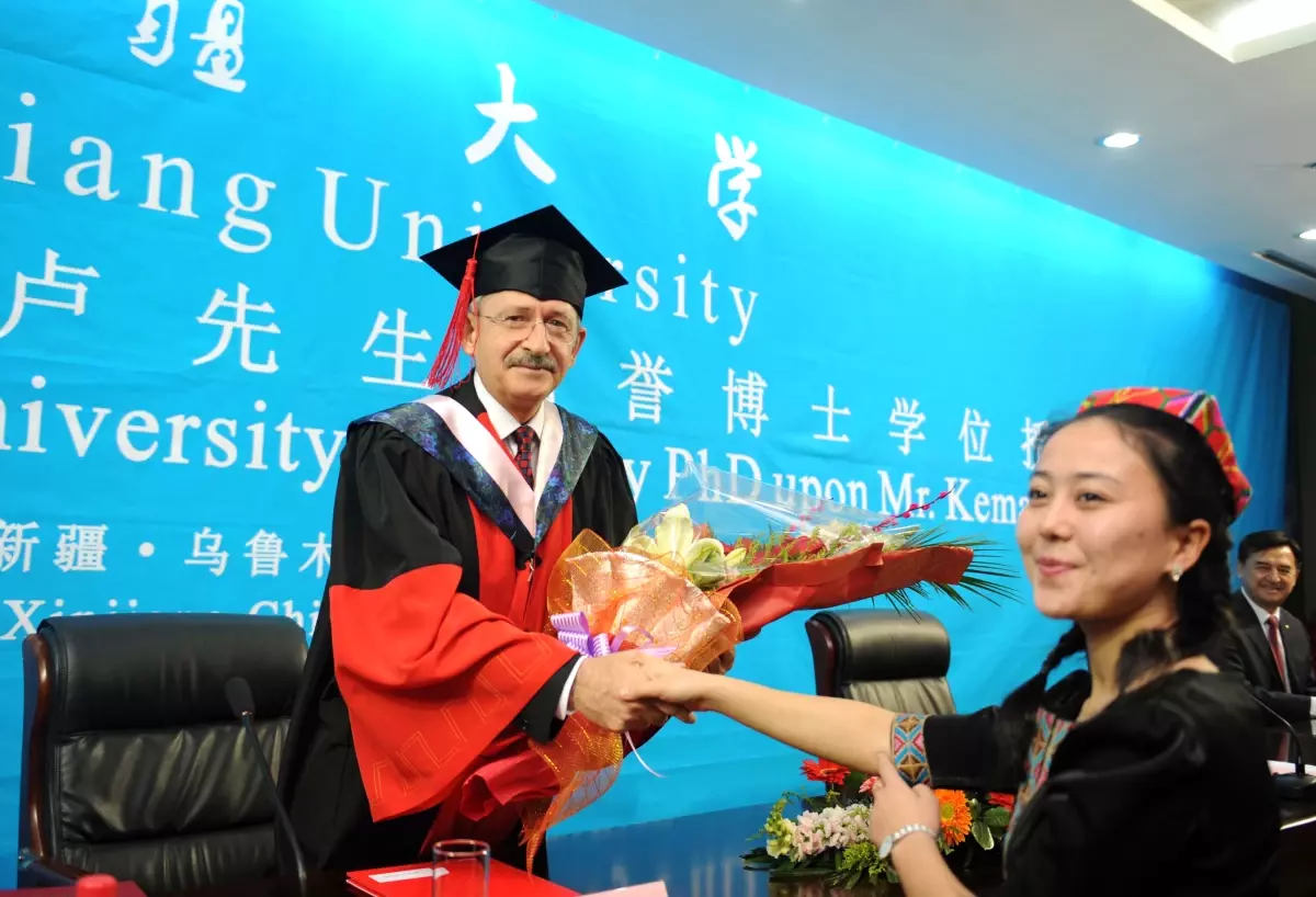 2 Kılıçdaroğlu\'na Sincan Üniversitesi\'nden Fahri Doktora