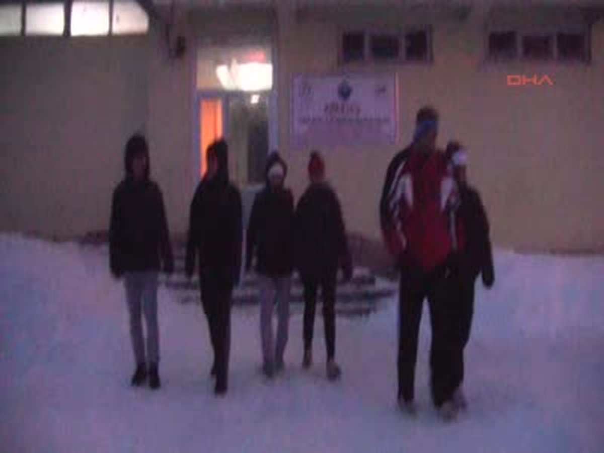 Dondurucu Soğuklarda Yürekleri Spor İçin Yanıyor