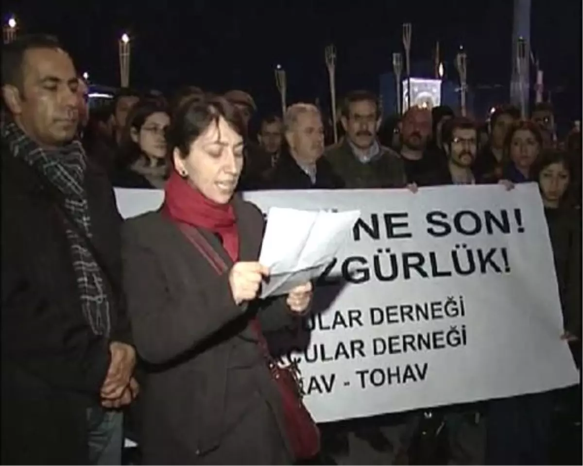 Avukatlardan Gözaltı Protestosu