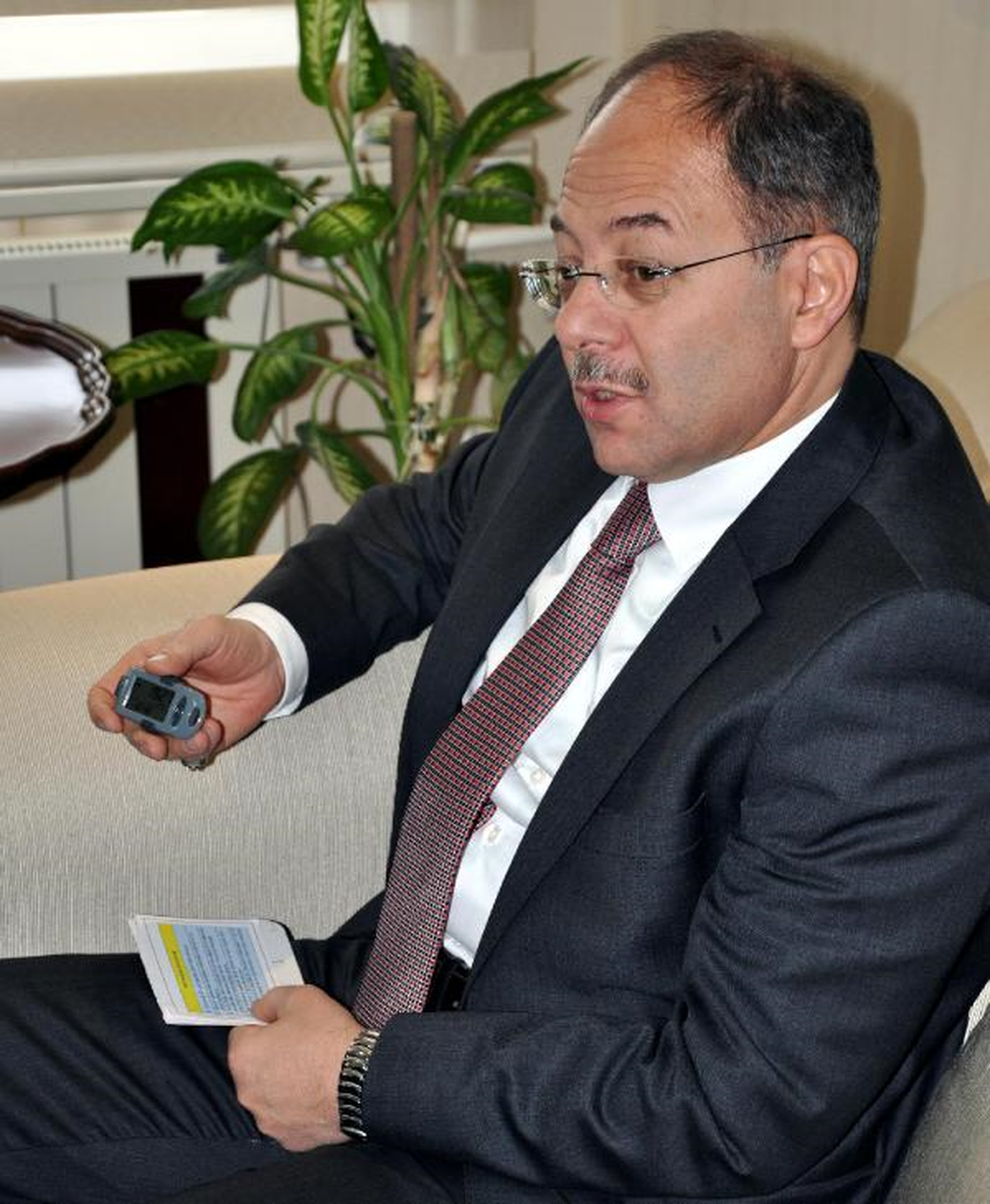 Bakan Akdağ: Birand Hastalığı Sırasında Çok Cesur Davrandı