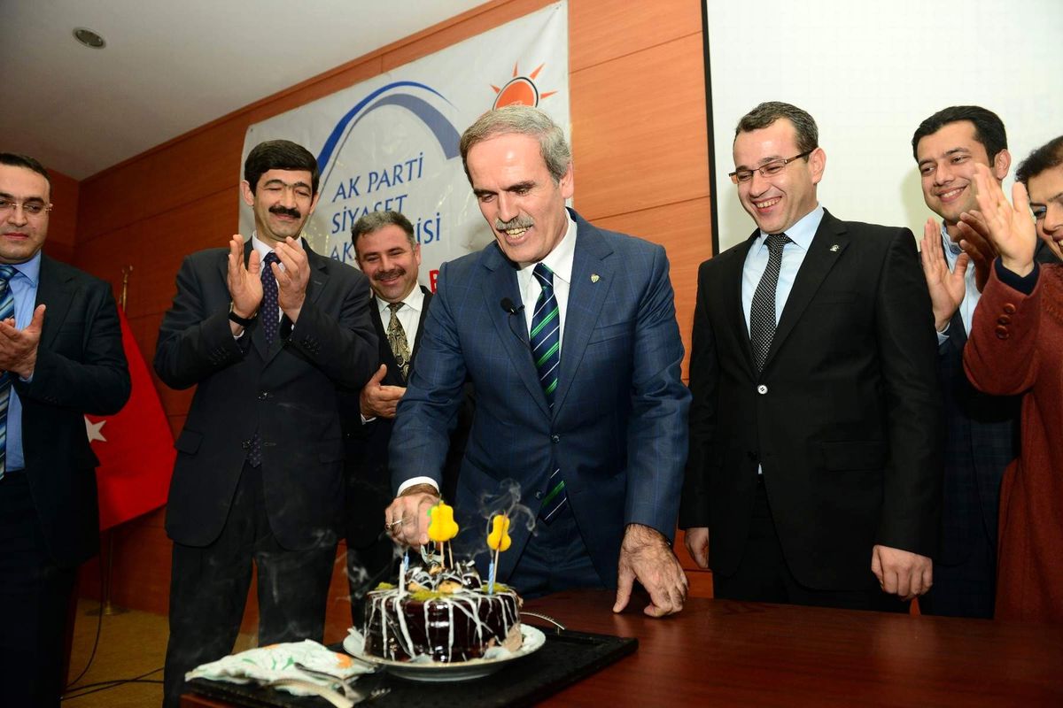 Başkan Altepe\'ye Süpriz Doğum Günü Kutlaması