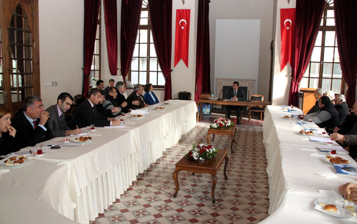Başkan Gönenç, Muhtarlarla İstişare Toplantısında Buluştu