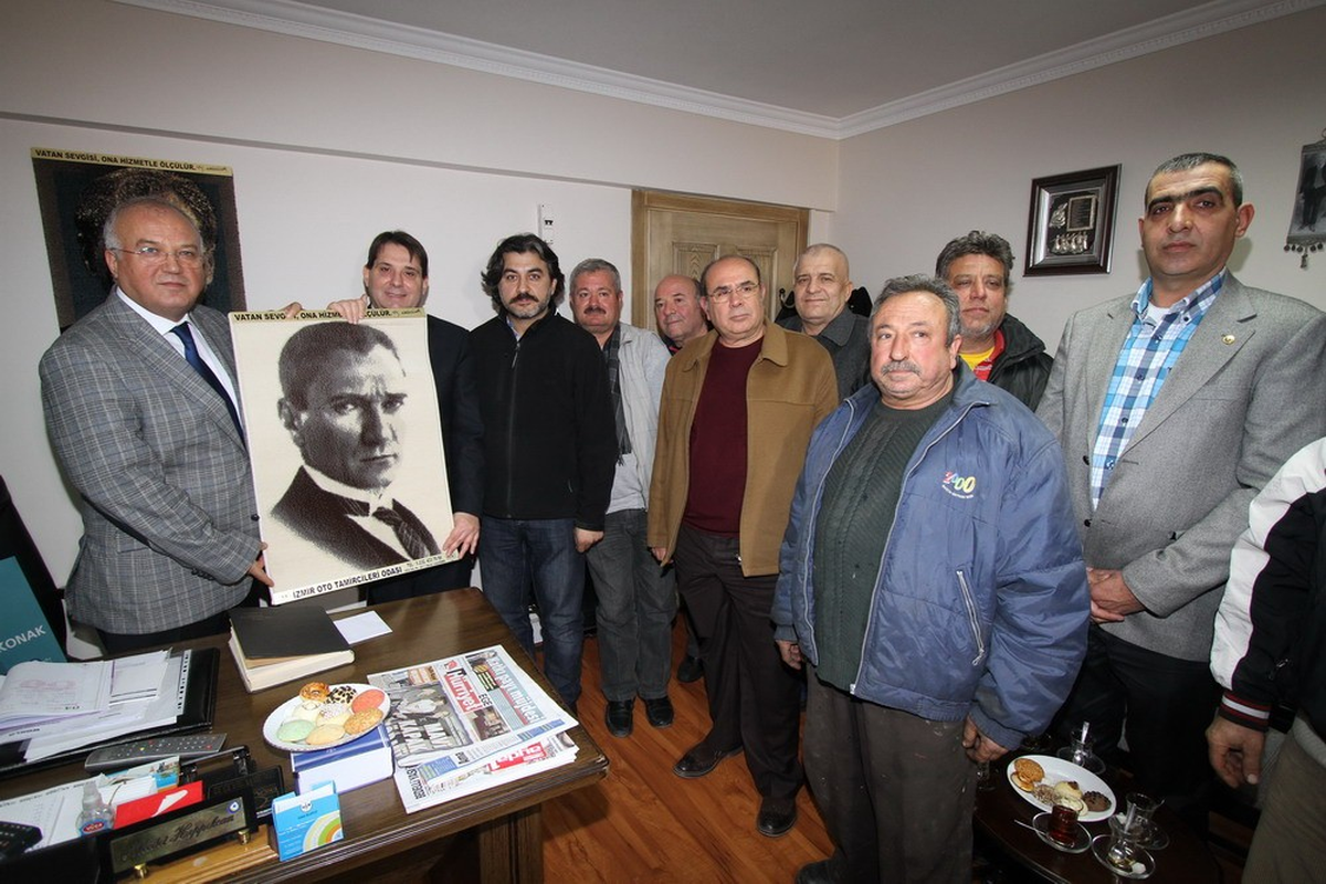 Başkan Tartan Oto Tamircilerini Ziyaret Etti