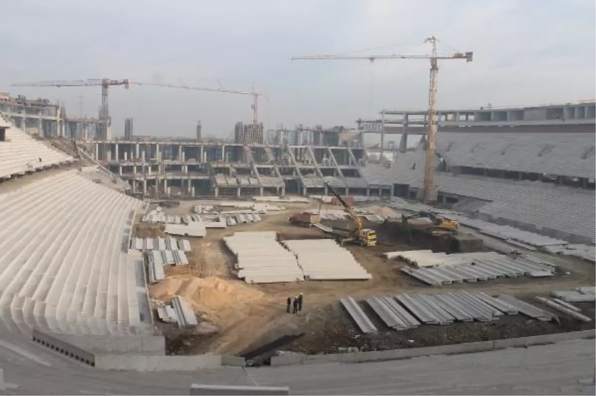 Bursa Timsah Arena\'da İnşaat Durdu