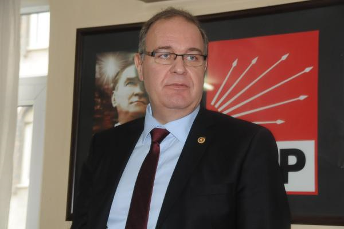CHP\'li Öztrak: IMF\'ye Borç Verebilecek Durumdaysan Niye Kamu İşçisine Para Vermiyorsun? (2)