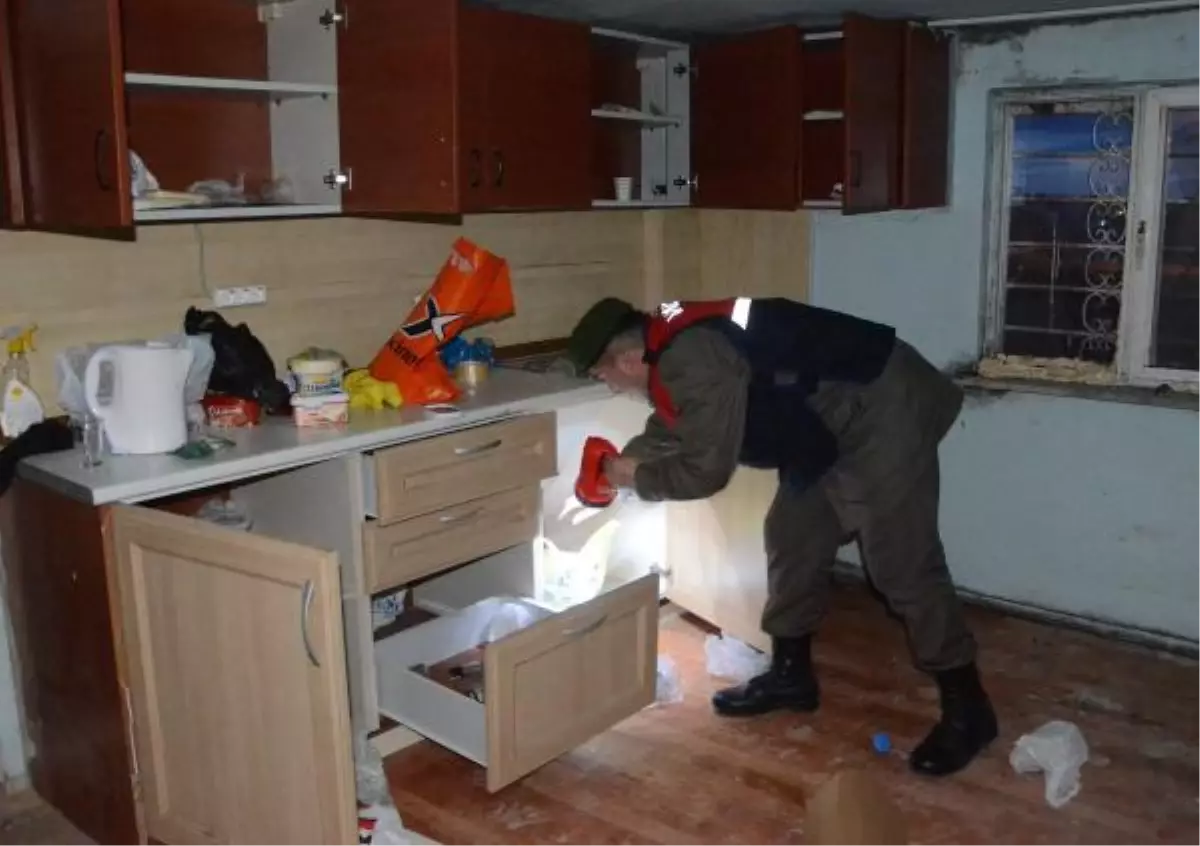 Çorlu\'da 3 Ton Kaçak İçki Ele Geçirildi