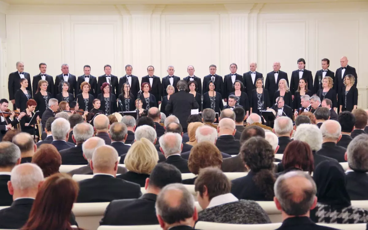 Cumhurbaşkanlığı Klasik Türk Müziği Korosu, İlk Konserini Verdi