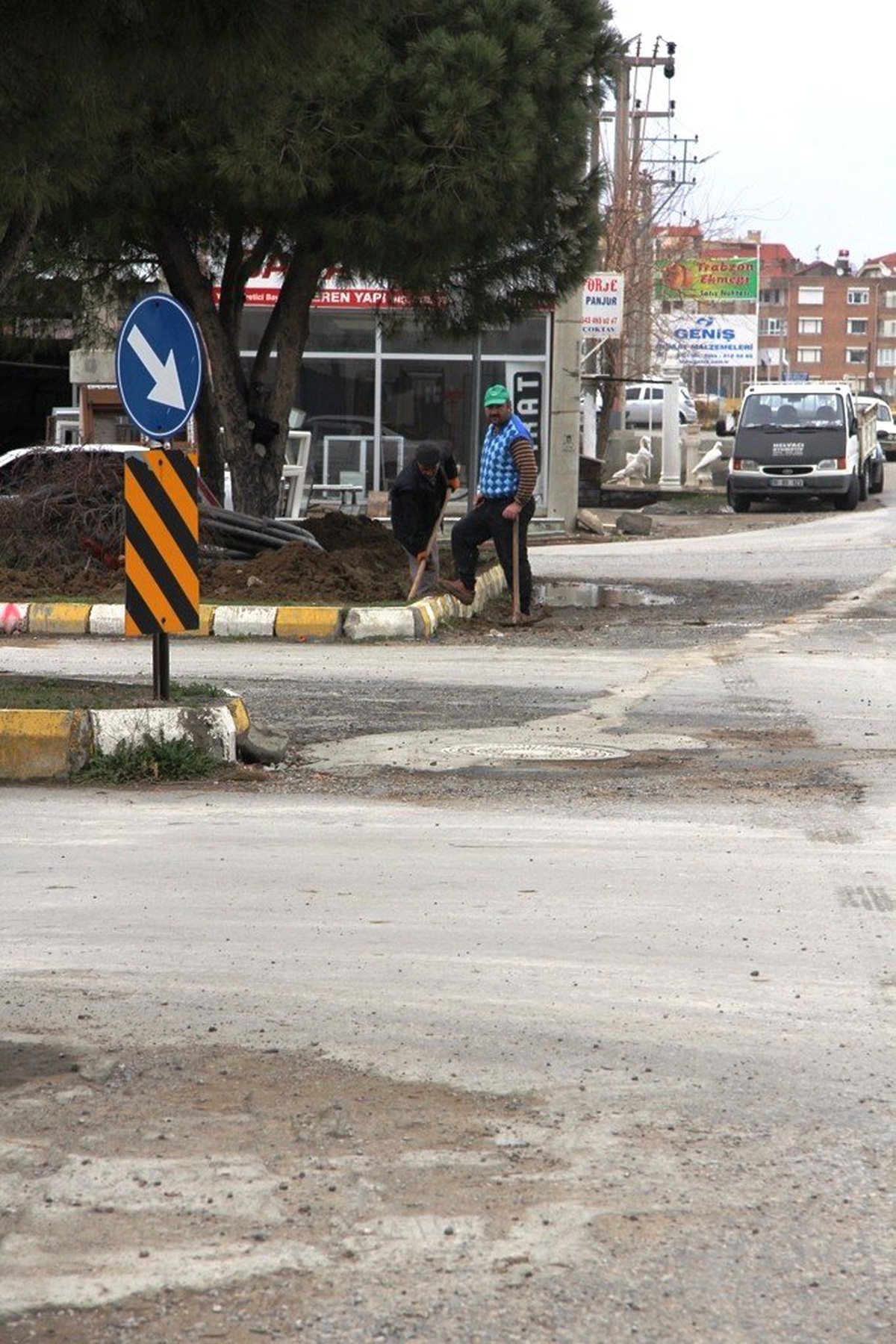 Cumhuriyet Mahallesi\'ne Sinyalizasyon Kuruluyor