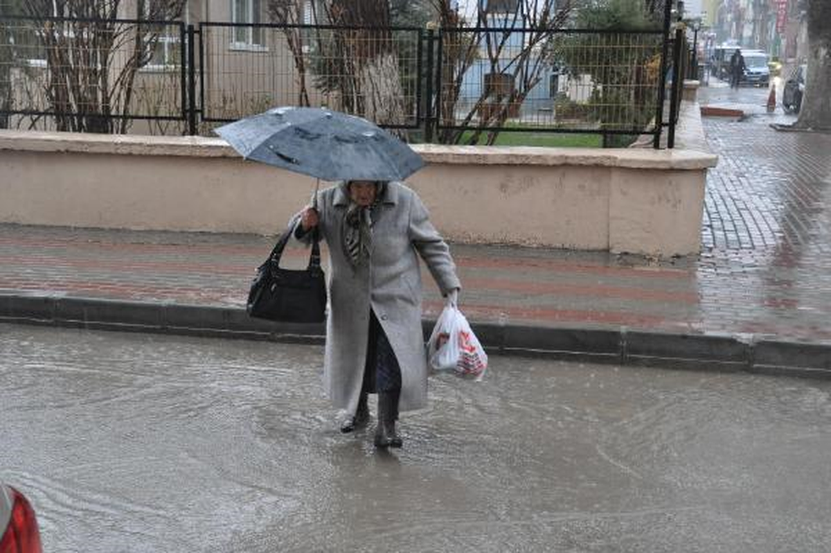 Edirne\'de Sağanak