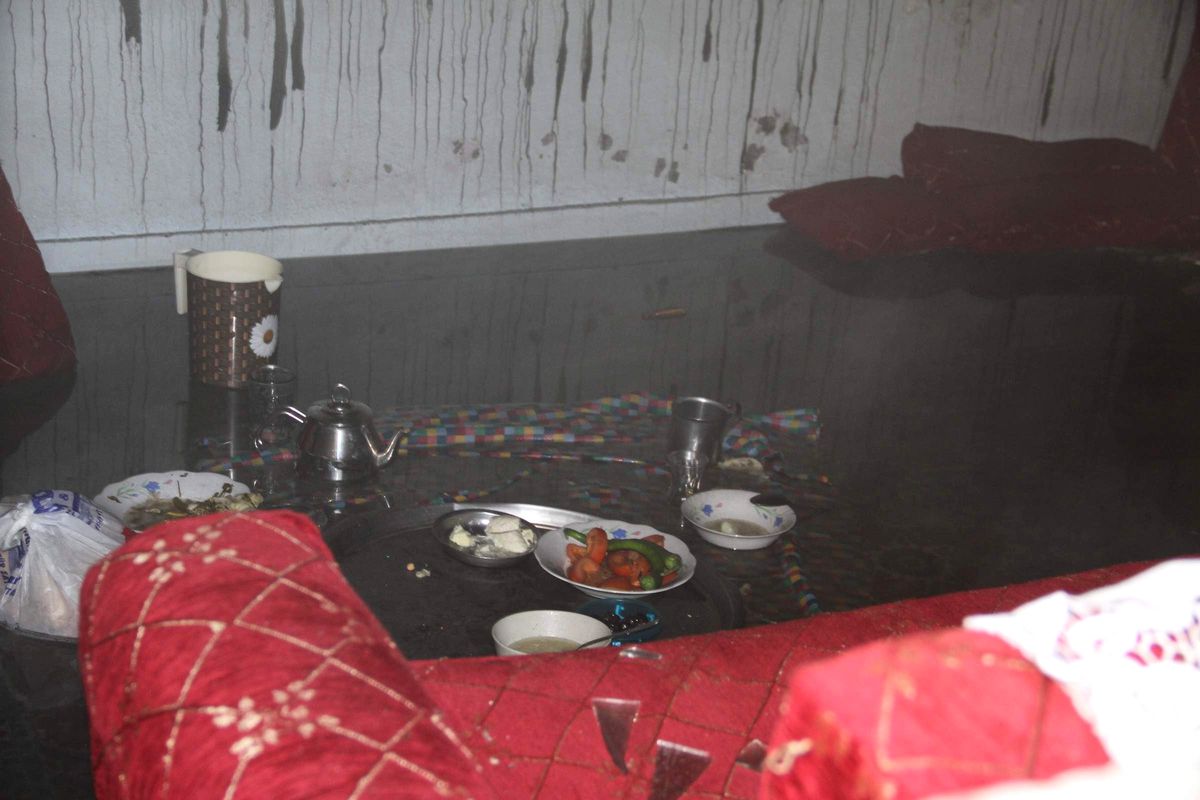 Elektrik Sobasından Çıkan Yangın Evi Kül Etti