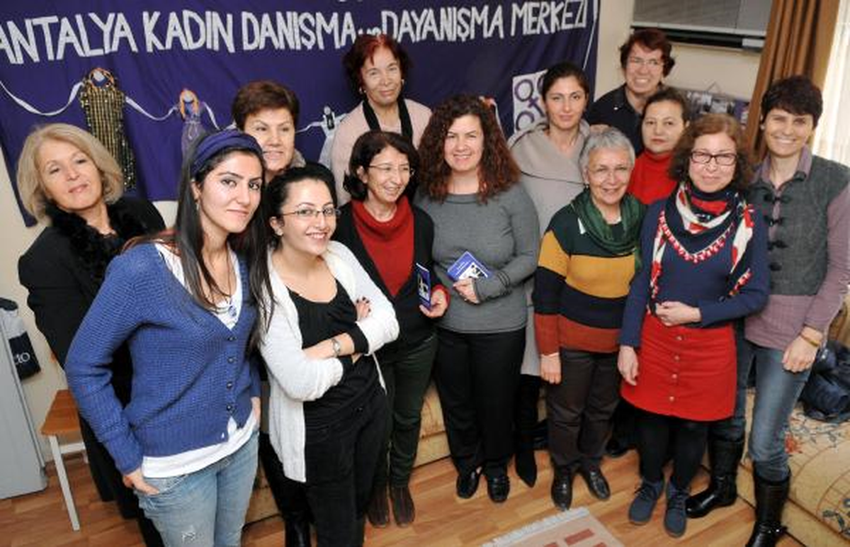 Kürtaj Hakkı İçin Mor Broşür