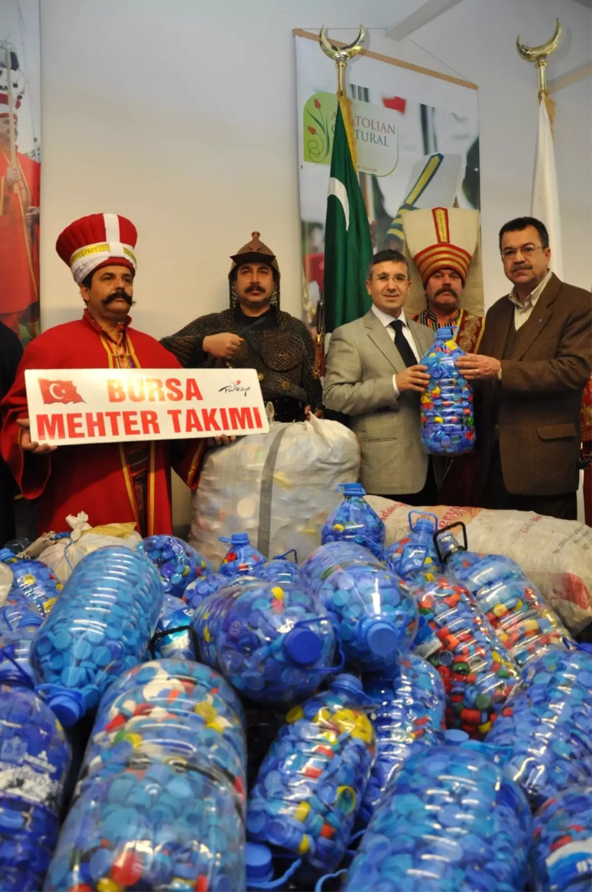 Mehter Takımından Mavi Kapak Kampanyasına Destek