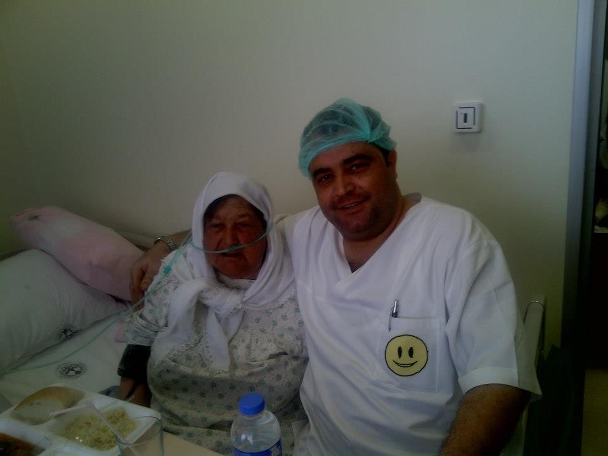 \'Moral Terapi ve İyileştirici Mizah\' Uygulaması Kütahya\'da da Başladı
