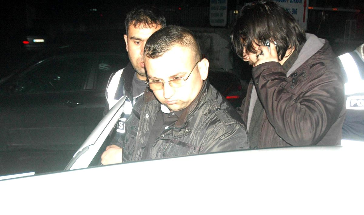 Ödemiş\'te Sevgilisini Öldüren Zanlı Manisa\'da Yakalandı
