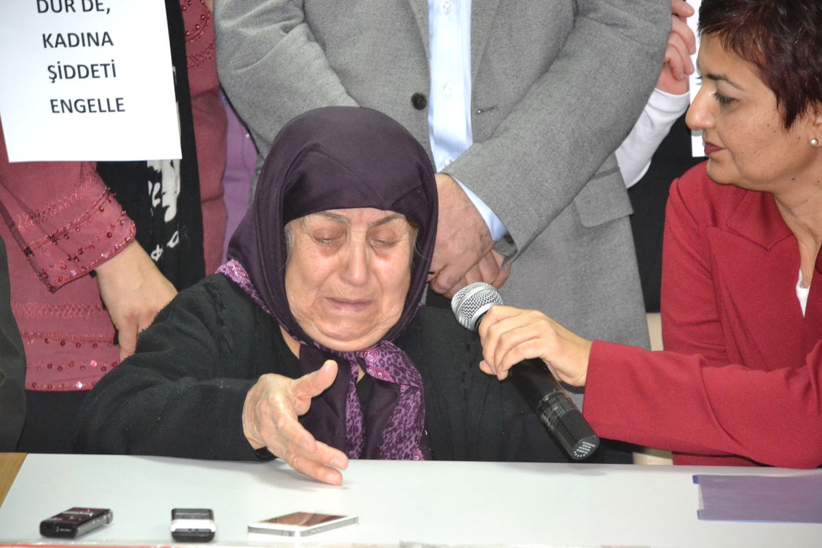 Öğrencisi Tarafından Öldürülen Sevilay Öğretmen