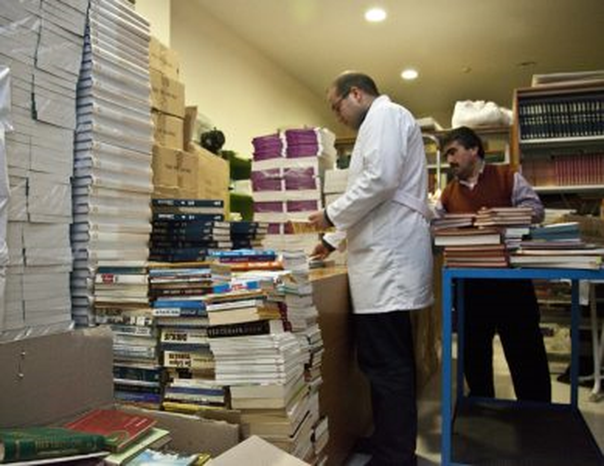 Sultanbeyli\'den Yurdun Dört Bir Yanına Kitap Desteği