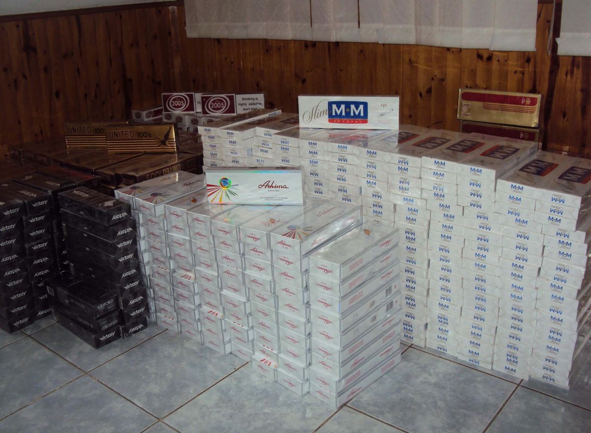 Tatvan\'da B Bin 179 Paket Kaçak Sigara Ele Geçirildi