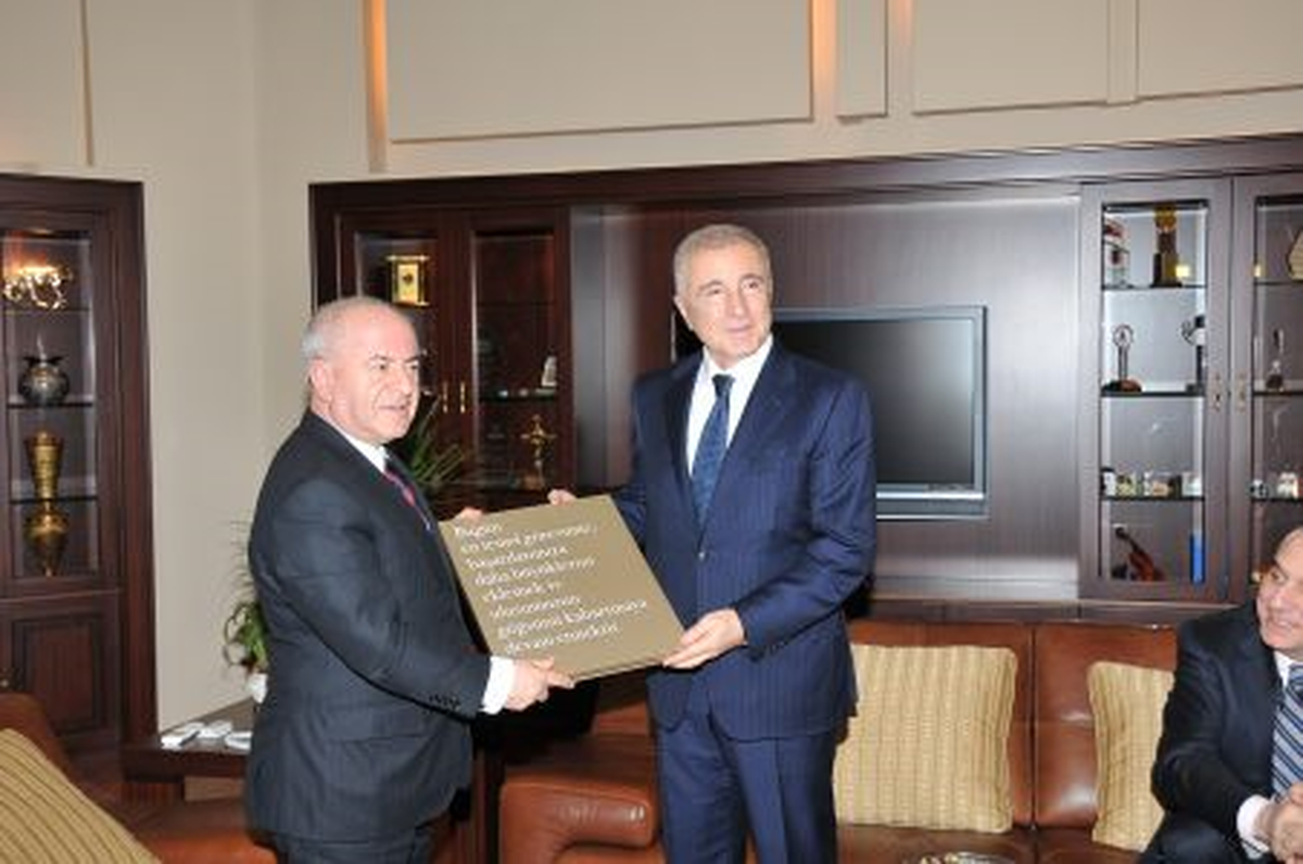Ünal Aysal\'dan Başkan Öztürk\'e Ziyaret