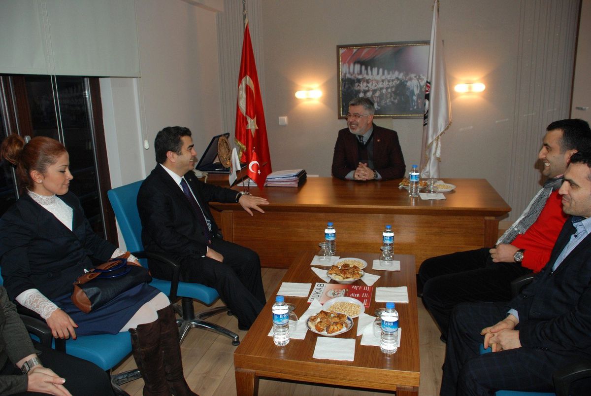 Vali Düzgün\'den Baroya Ziyaret