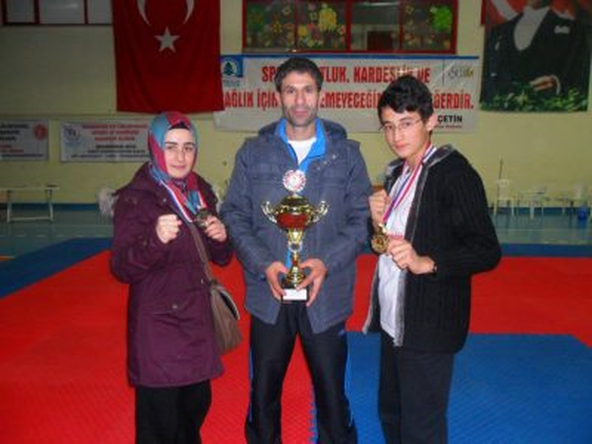 Wushu\'da Gölbaşı Arenaspor Damgası