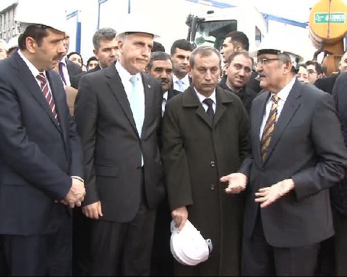 Zeytinburnu Belediye Binasının Temel Atma Töreni Yapıldı