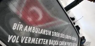 Ambulanla Otomobil Çarpıştı; 4 Yaralı