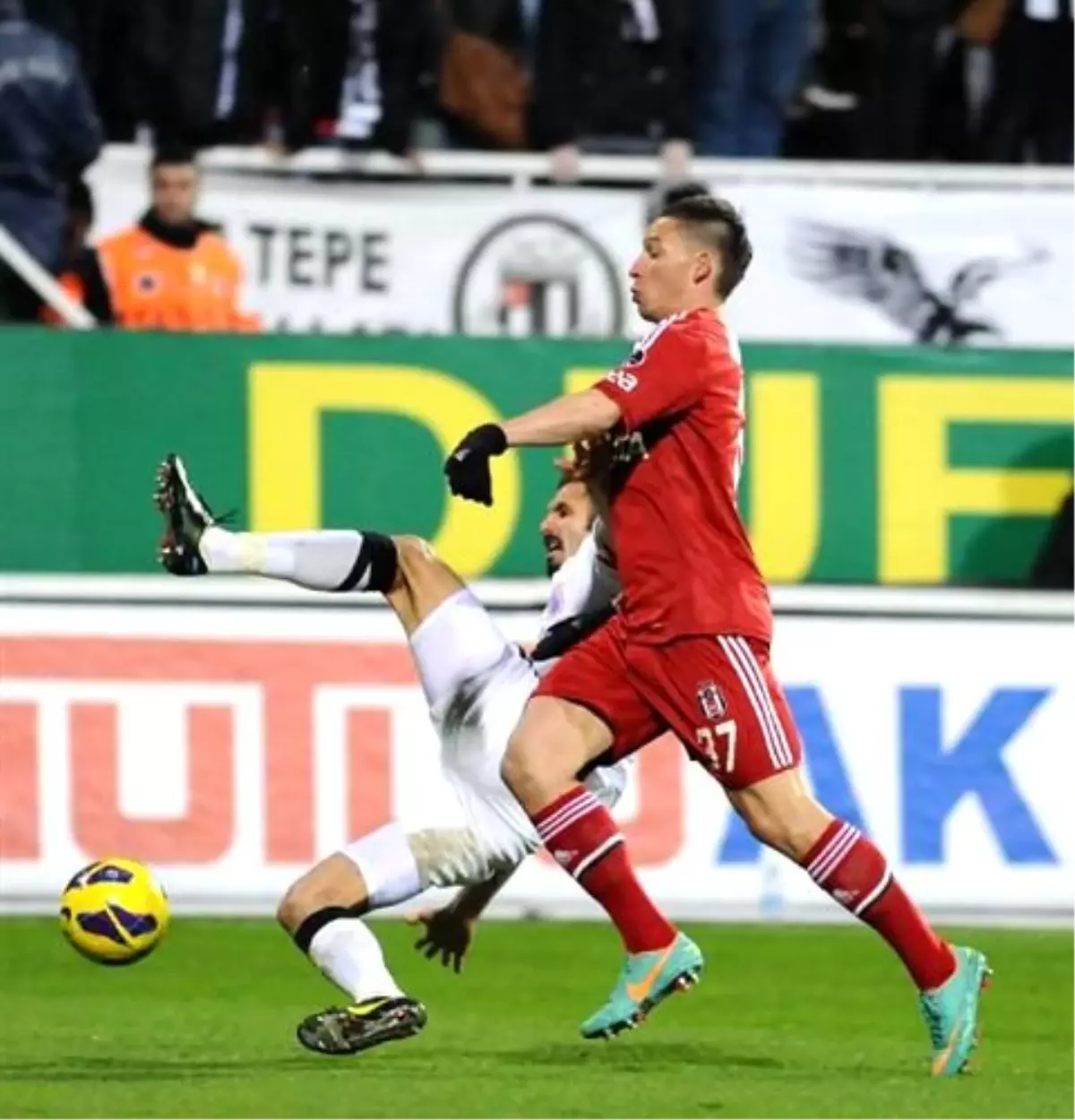 Beşiktaş - İstanbul Büyükşehir Belediyespor: 2-2