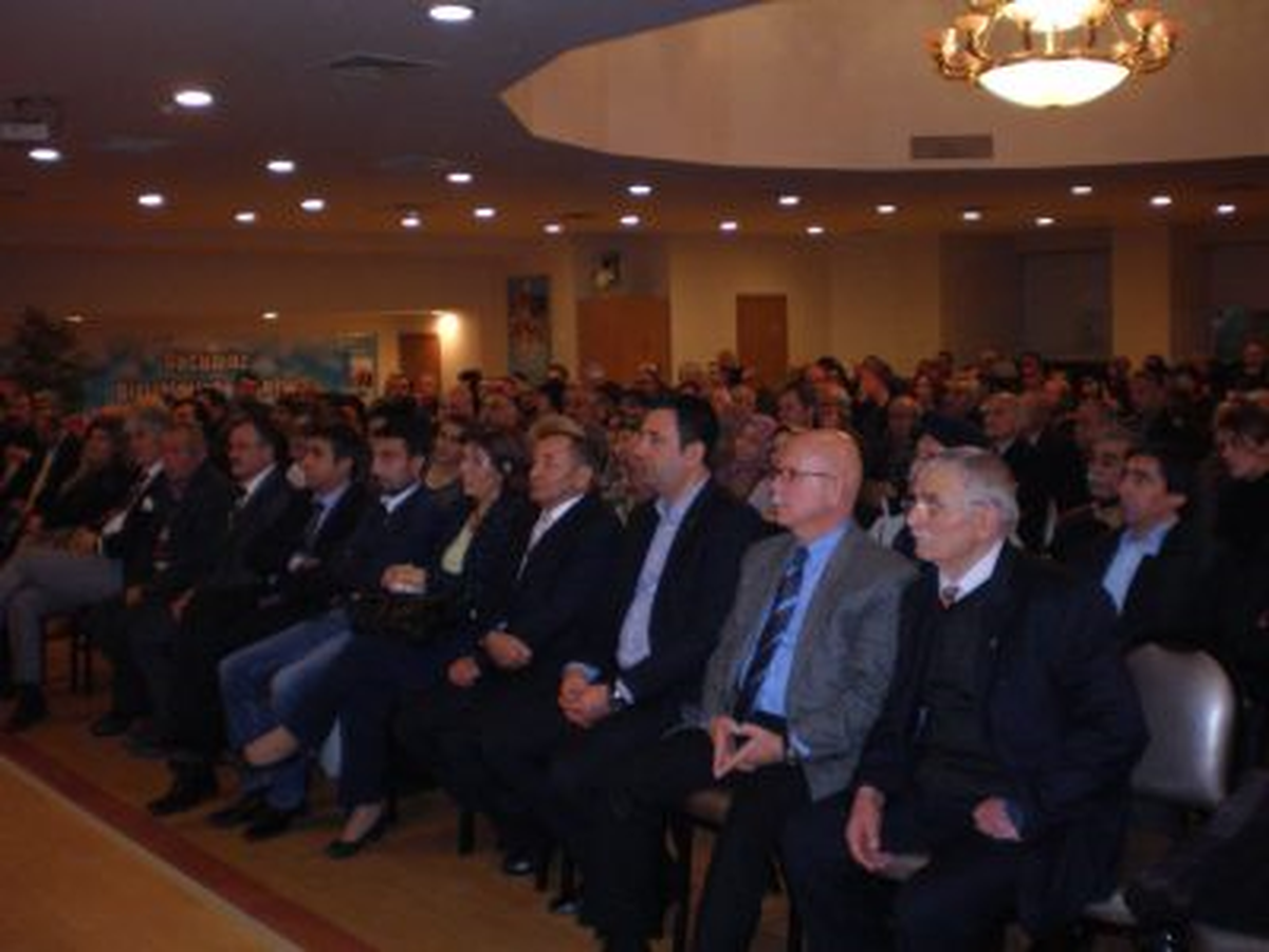 \'Cumhuriyet ve Sosyal Demokrasi\' Konferansı