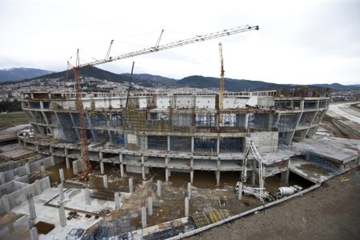 Stadyum İnşaatında Durma Söz Konusu Değil