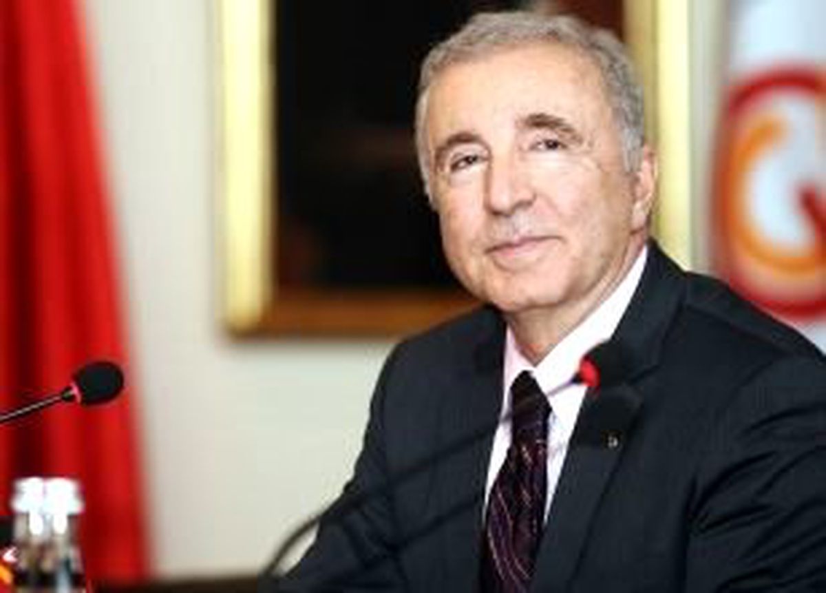 Aysal: Sneijder Herkese Hayırlı Olsun