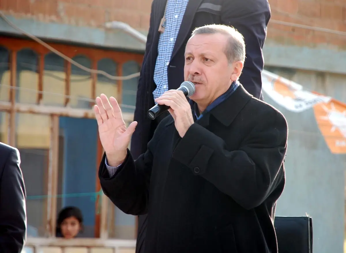 Başbakan Erdoğan Çadır Kentte Suriyelilere Hitap Etti
