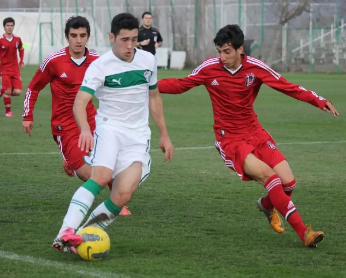 Bursaspor U-18 - Beşiktaş: 3-2