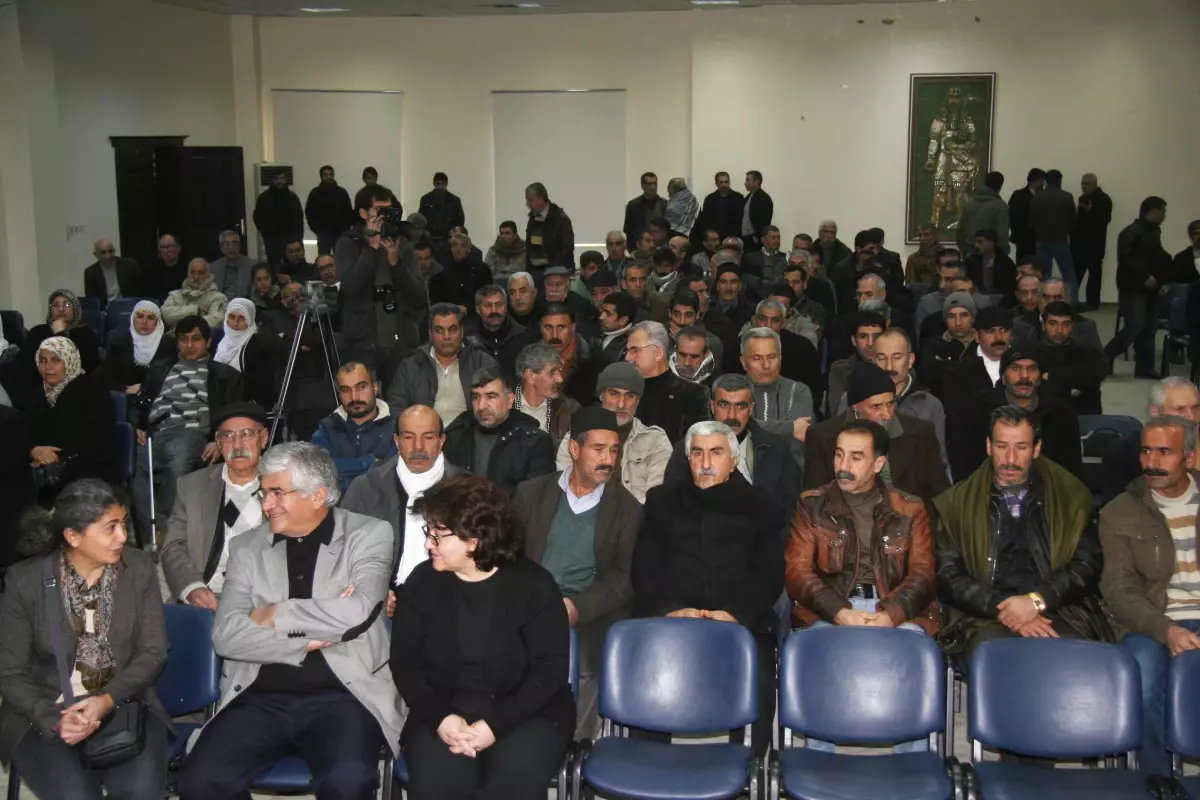 Diyarbakır\'da DTK Kent İl Konseyi Konferansı