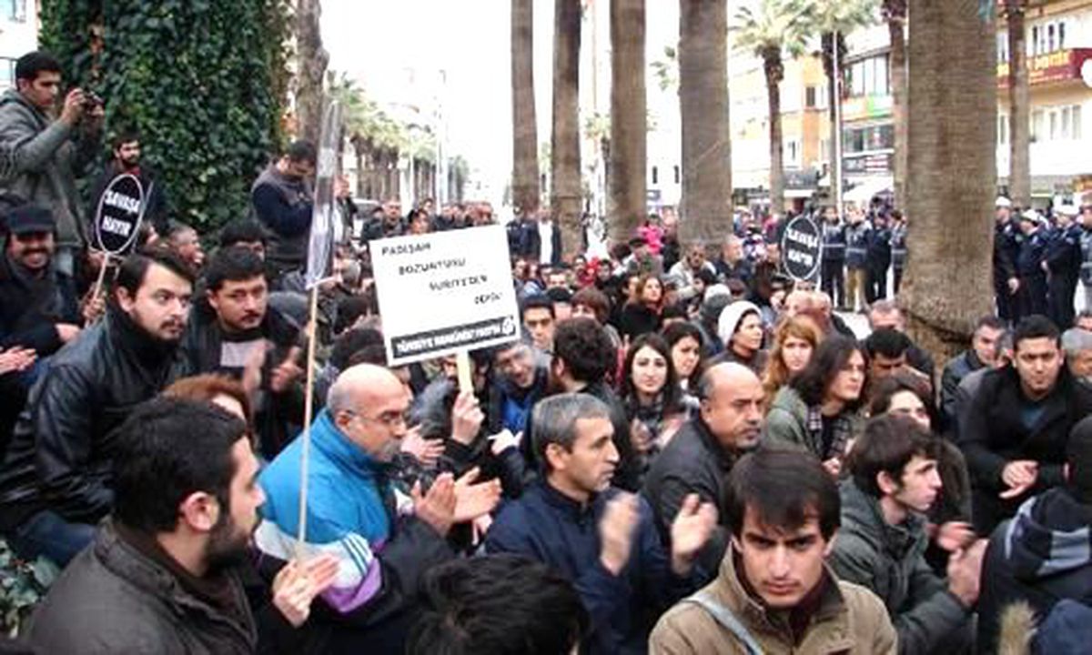 Eylemcinin Israrı Polisi İkna Etti
