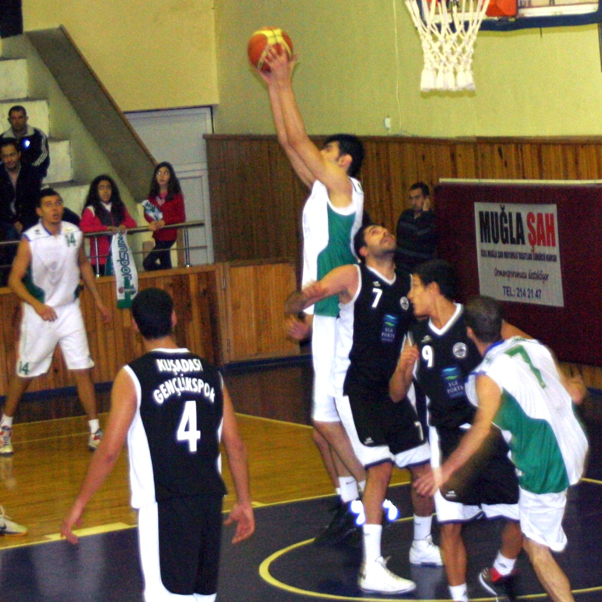 Ormanspor Kuşadası\'nı Farklı Yendi 78-65