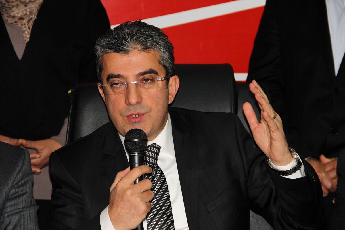 CHP\'li Belediye Başkanları Paris\'e Gidiyor