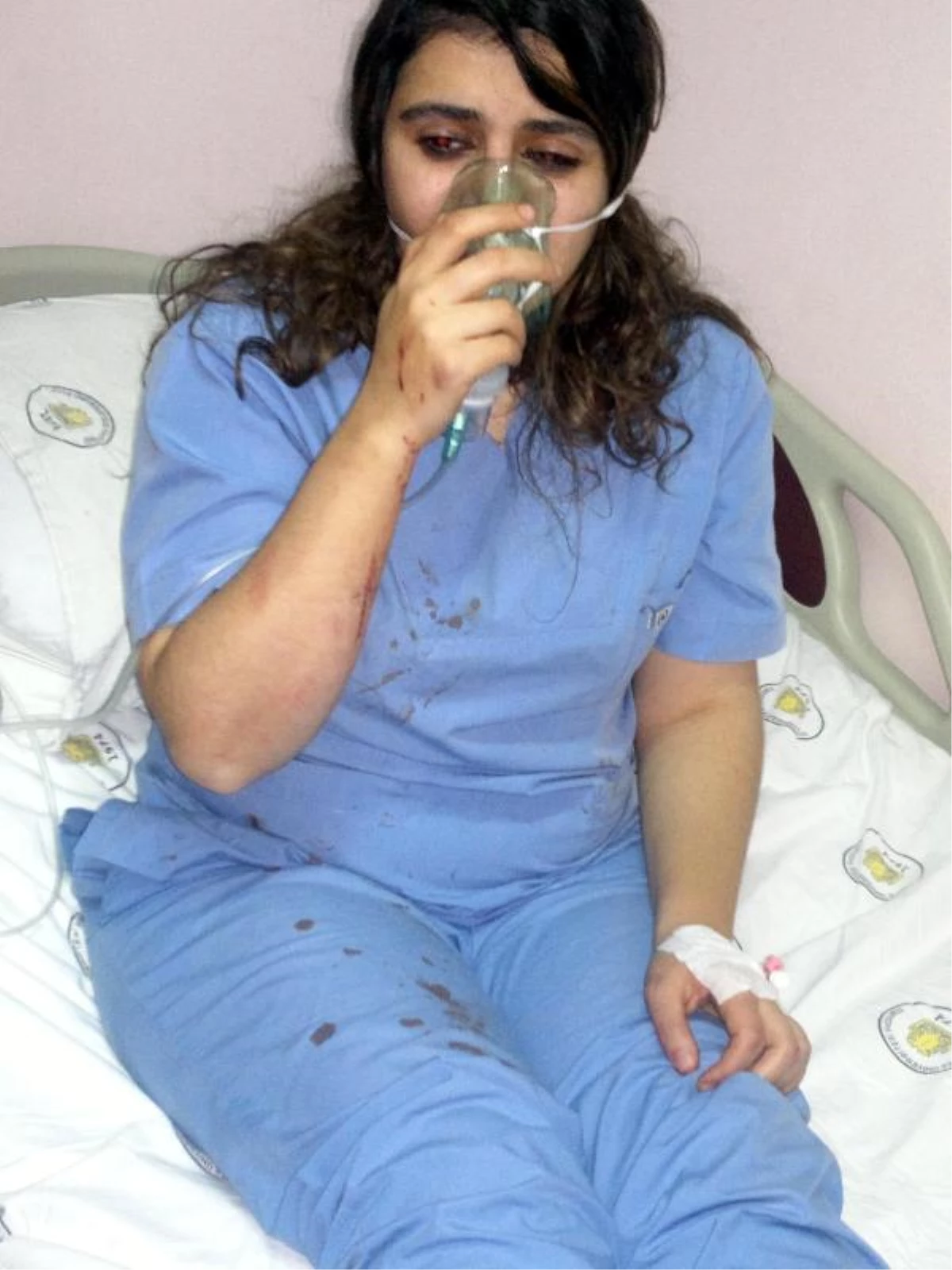 Hasta Yakınları, 2\'si Hemşire 4 Sağlık Çalışanına Saldırdı