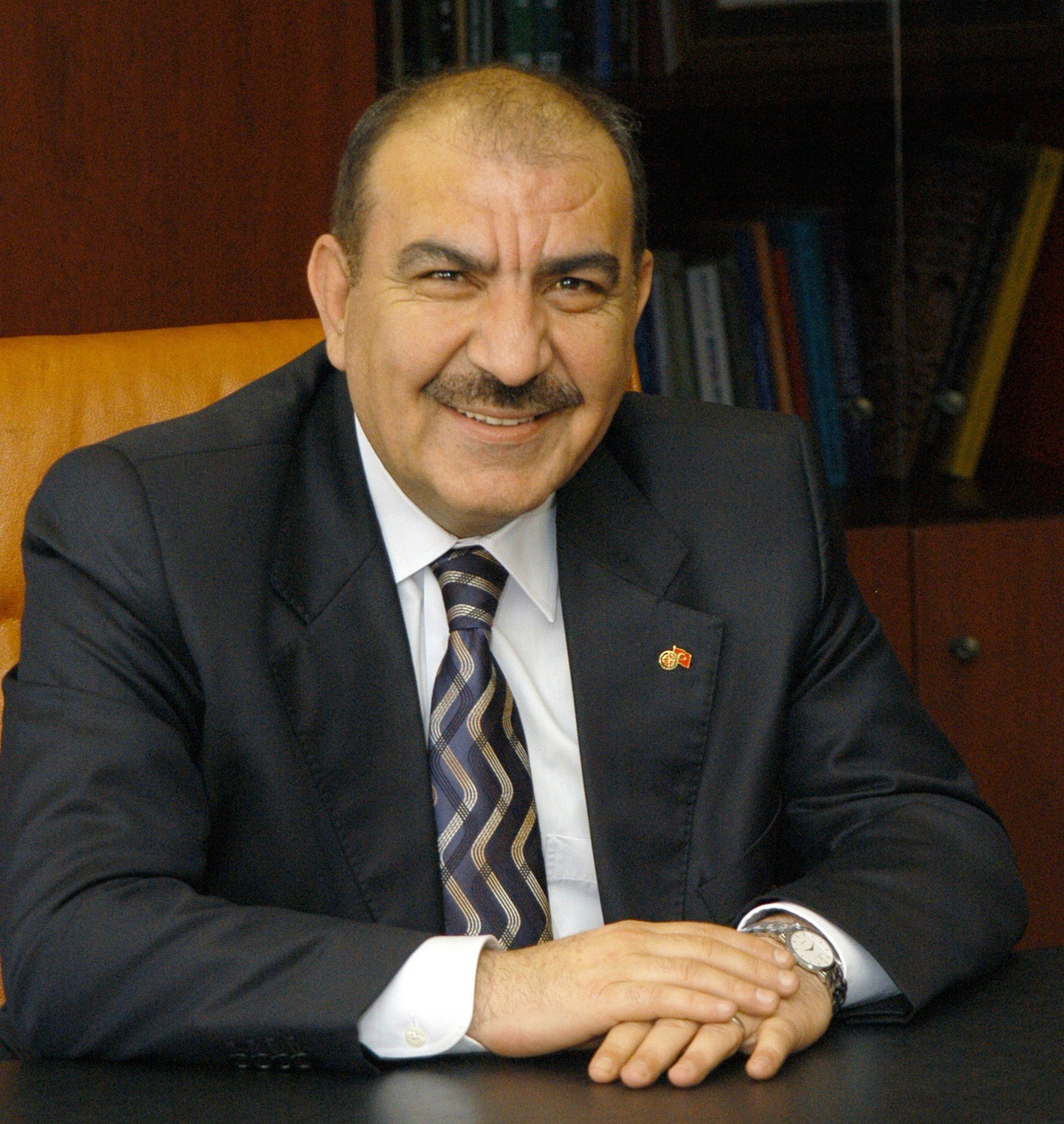 Hürriyet Yazarlarından "Güneşin ve Ateşin Tadı"Na Tam Not