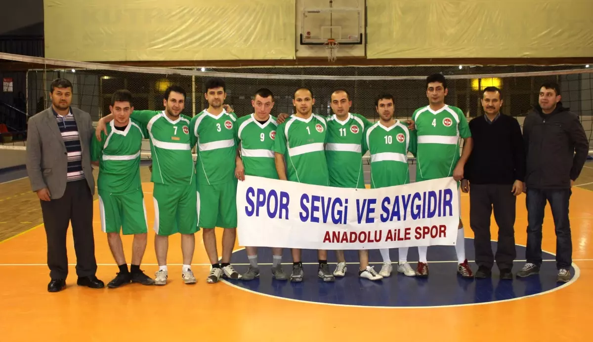 Kütahya\'da Yeni Bir Voleybol Takımı Daha Kuruldu