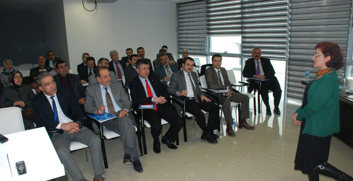 "Mülteci Haklarının Kullanılması İçin Sivil Hareket" Projesi