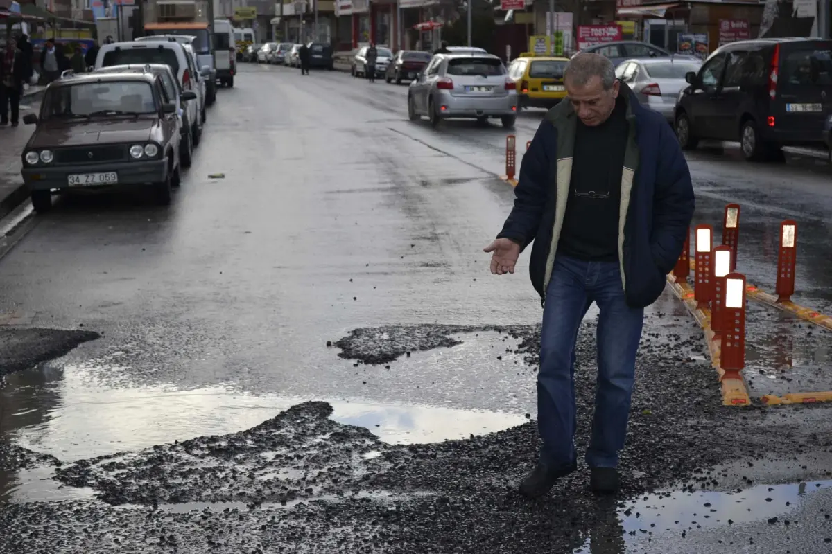 Mustafa Ordu: Asfaltlanan Yollar 11 Günde Niye Bozuldu