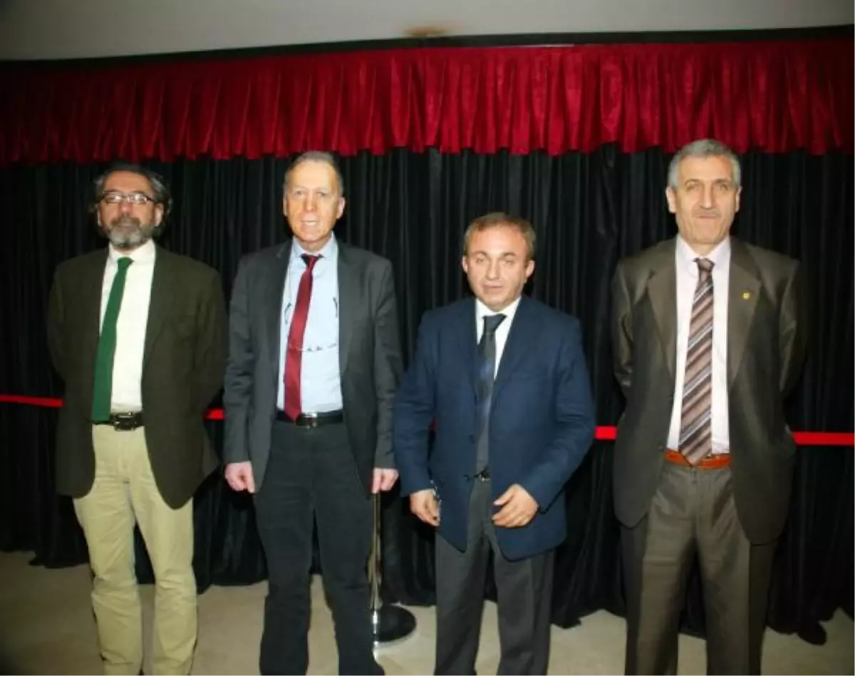 Sağlıkta Dönüşüm ve Kamu Hastaneler Birliği Panelde Tartışıldı