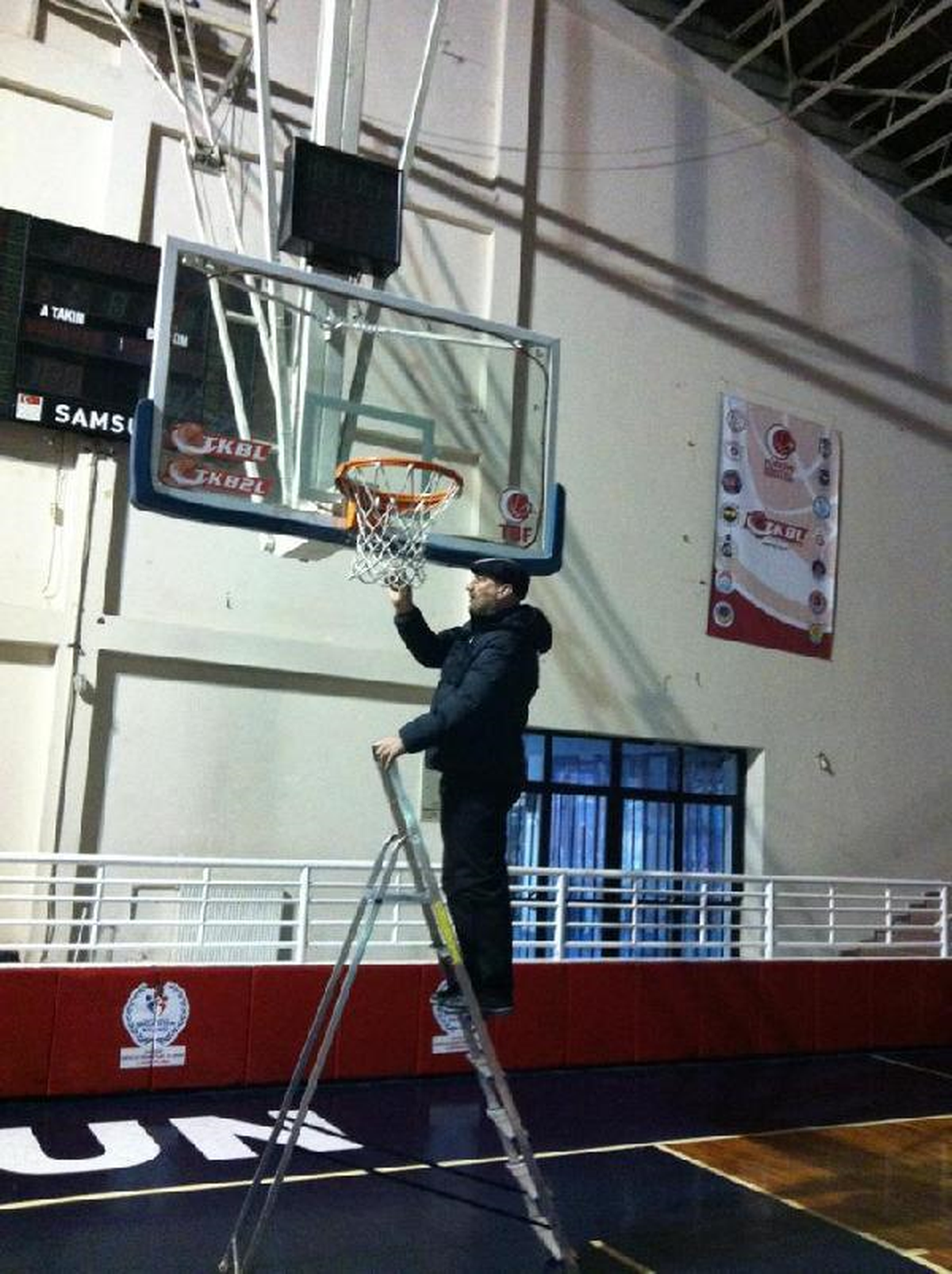 Salonda Kurban Kesilmesine Bakanlık Soruşturması