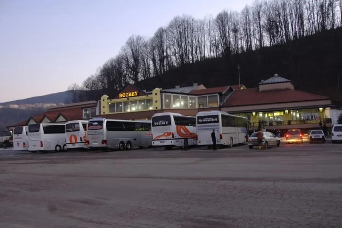 Tem\'de Tesislerde Mola Veren Otobüslerden Hırsızlık Yapan Cipli 3 Kadın Tutuklandı