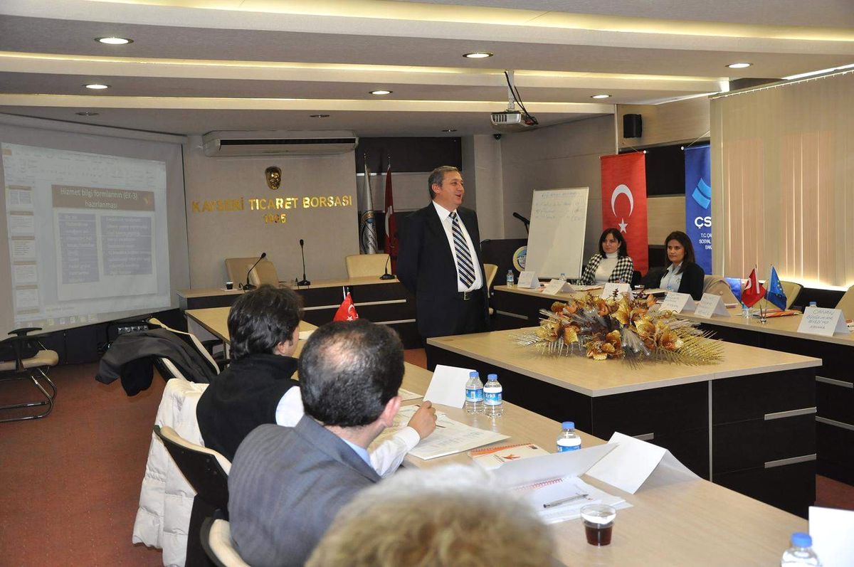Türkiye\'de Kadının İstihdamının Desteklenmesi Semineri Yapıldı
