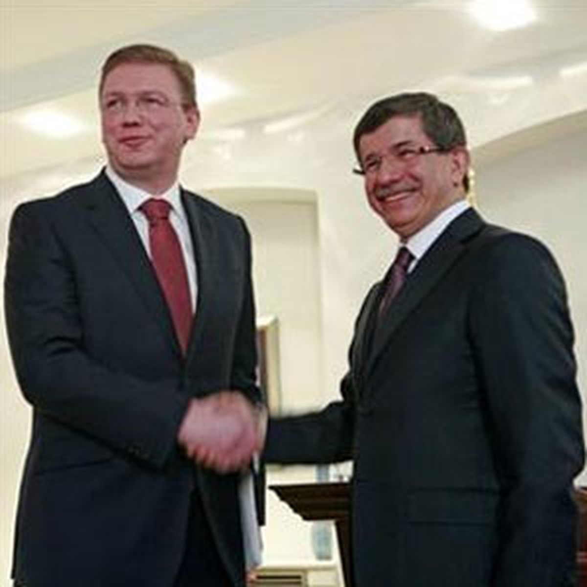 Ahmet Davutoğlu, Stefan Füle\'yle Görüştü