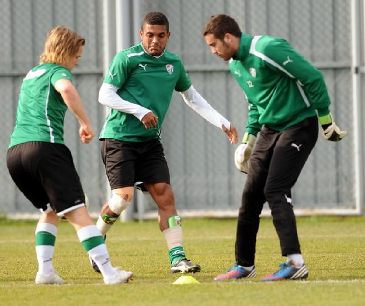 Bursaspor\'da Taktik Ağırlıklı Son Çalışma